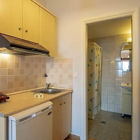 Hotel Agoulos 2*