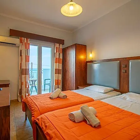 Agoulos Hotel 2*