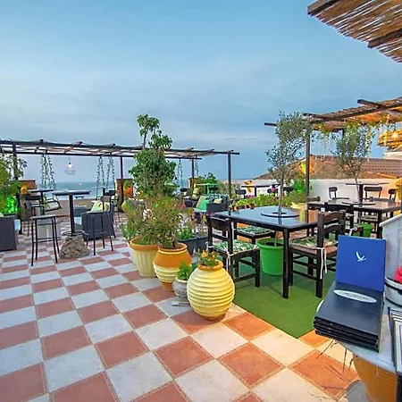 Agoulos Hotel 2*