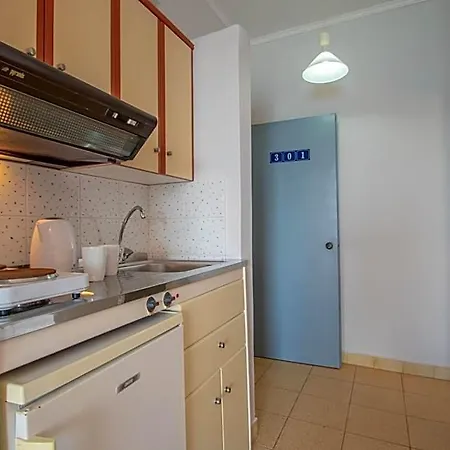 Hotel Agoulos 2*