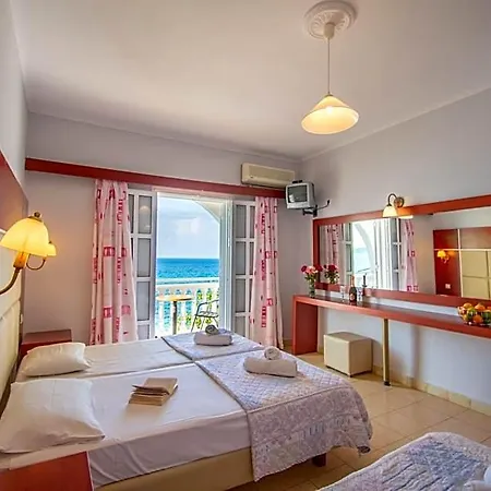 Agoulos Hotel 2*