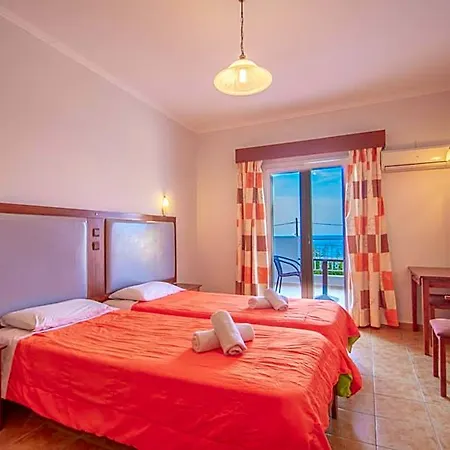 Agoulos Hotel 2*